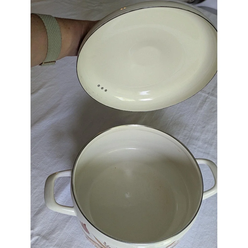 Vintage Kingsbury Dogwood Cooking Pot w & Lid 70's Enamelware Floral Mid-Century